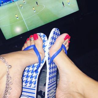 Karin Klemp feet photo thumbnail