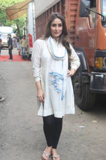 Kareena Kapoor feet photo thumbnail