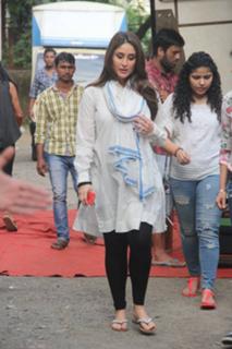 Kareena Kapoor feet photo thumbnail