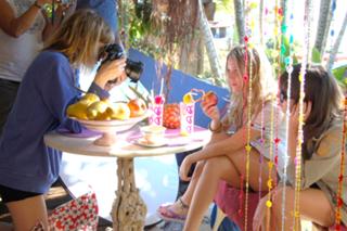 Luisana Lopilato feet photo thumbnail