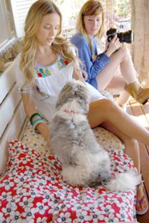 Luisana Lopilato feet photo thumbnail