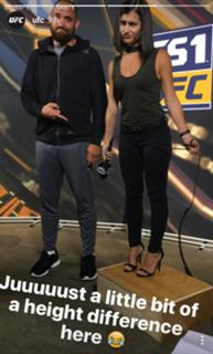 Megan Olivi feet photo thumbnail