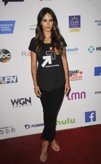 Jordana Brewster feet photo thumbnail