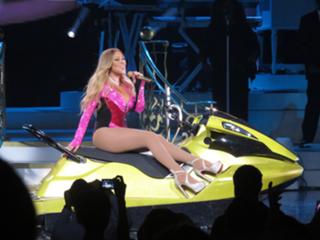 Mariah Carey feet photo thumbnail