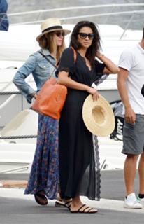 Shay Mitchell feet photo thumbnail