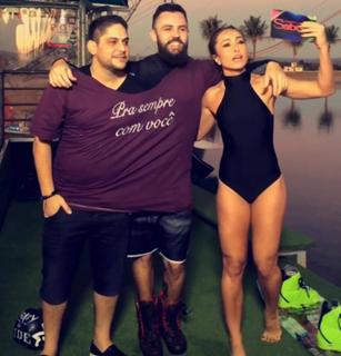 Sabrina Sato feet photo thumbnail