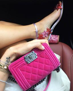 Chiara Ferragni feet photo thumbnail