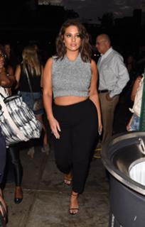 Ashley Graham feet photo thumbnail