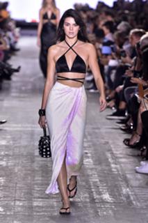 Kendall Jenner feet photo thumbnail