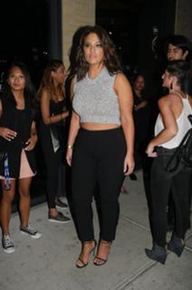 Ashley Graham feet photo thumbnail