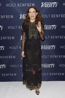 Riley Keough feet photo thumbnail