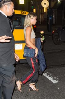 Sofia Richie feet photo thumbnail