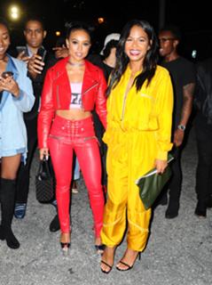 Christina Milian feet photo thumbnail