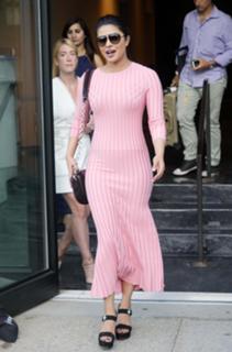 Priyanka Chopra Jonas feet photo thumbnail