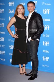 Amy Adams feet photo thumbnail