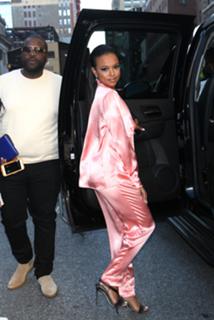 Karrueche Tran feet photo thumbnail