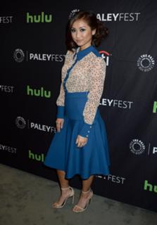 Brenda Song feet photo thumbnail