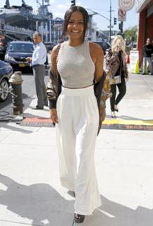 Christina Milian feet photo thumbnail