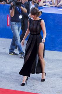 Gemma Arterton feet photo thumbnail