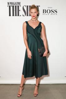 Karlie Kloss feet photo thumbnail