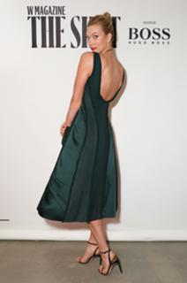 Karlie Kloss feet photo thumbnail