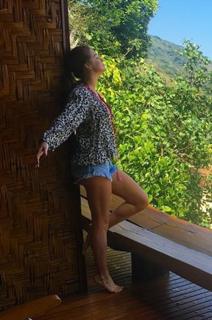 Marina Ruy Barbosa feet photo thumbnail