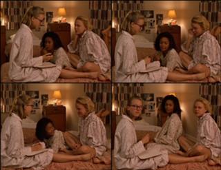 Naomi Watts feet photo thumbnail