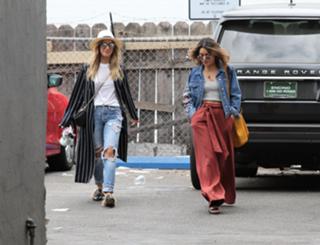 Vanessa Hudgens feet photo thumbnail
