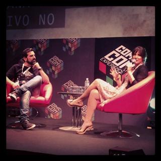 Evangeline Lilly feet photo thumbnail