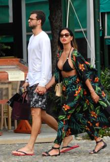 Nicole Scherzinger feet photo thumbnail