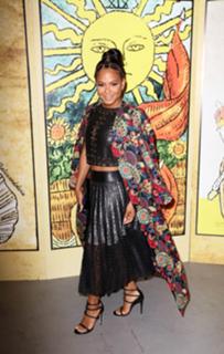 Christina Milian feet photo thumbnail