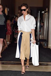 Victoria Beckham feet photo thumbnail