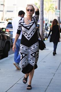 Sharon Stone feet photo thumbnail