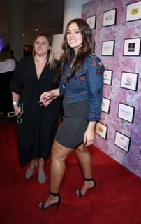 Ashley Graham feet photo thumbnail