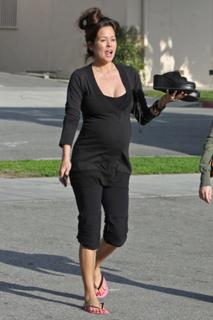 Brooke Burke feet photo thumbnail