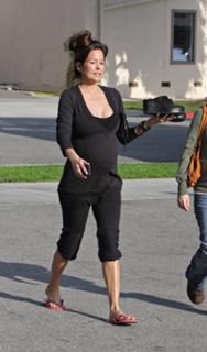 Brooke Burke feet photo thumbnail