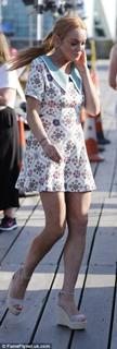 Lindsay Lohan feet photo thumbnail