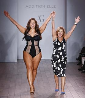 Ashley Graham feet photo thumbnail