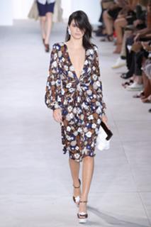 Kendall Jenner feet photo thumbnail
