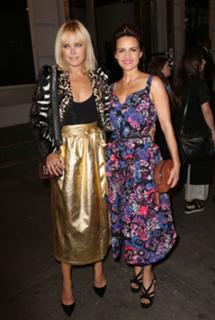 Carla Gugino feet photo thumbnail
