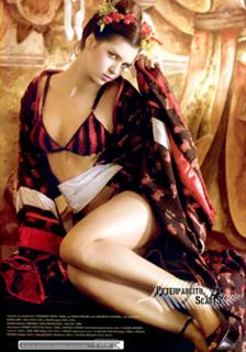Zaira Nara feet photo thumbnail