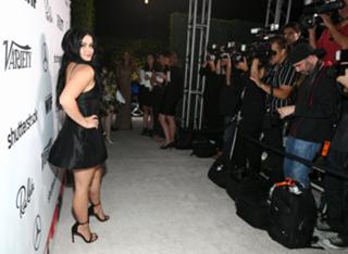 Ariel Winter feet photo thumbnail