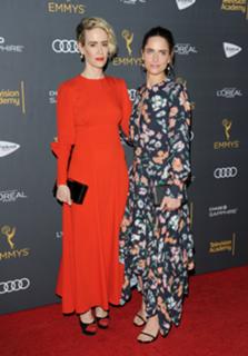 Amanda Peet feet photo thumbnail