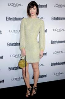 Mary Elizabeth Winstead feet photo thumbnail
