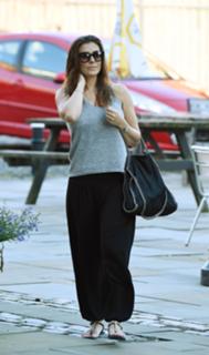 Kym Marsh feet photo thumbnail