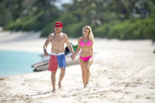 Heidi Montag feet photo thumbnail