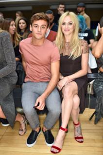 Fearne Cotton feet photo thumbnail