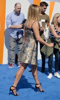 Jennifer Aniston feet photo thumbnail