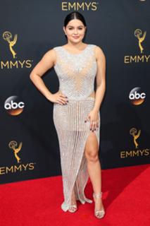 Ariel Winter feet photo thumbnail