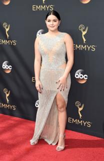 Ariel Winter feet photo thumbnail